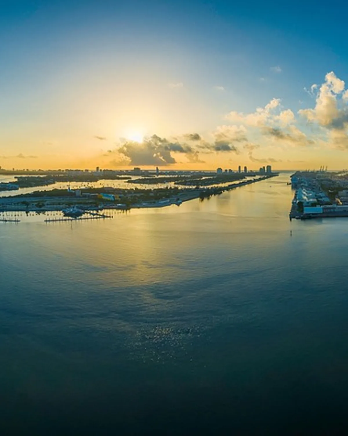 Florida Business Insurance — Built for Our State's Risks — abstract visualization