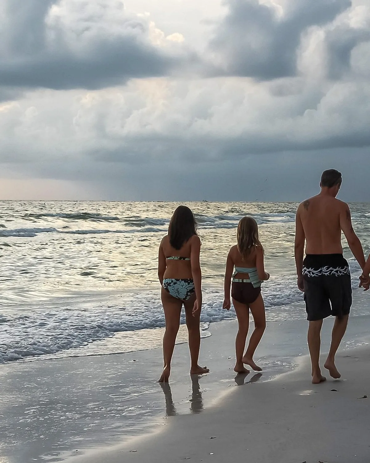 Florida Life Insurance — Term, Whole, and Final Expense — abstract visualization